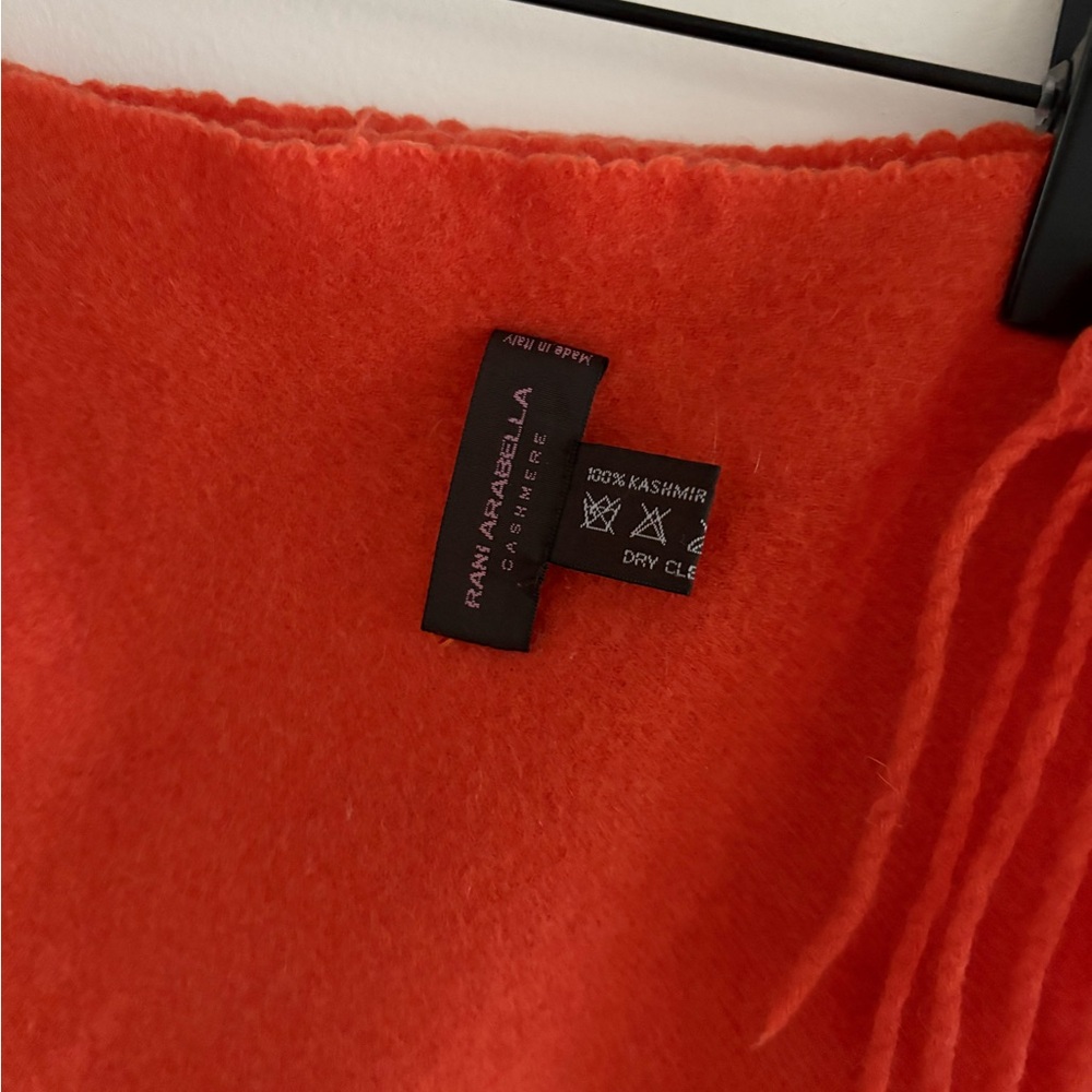 Rani Arabella cashmere throw fringe blanket - Picture 10 of 12